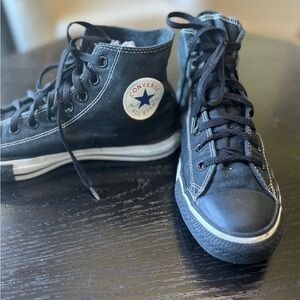 Classic Converse Chuck Taylor All Star High Tops Unisex, size  W-10.5 Men’s 8.5